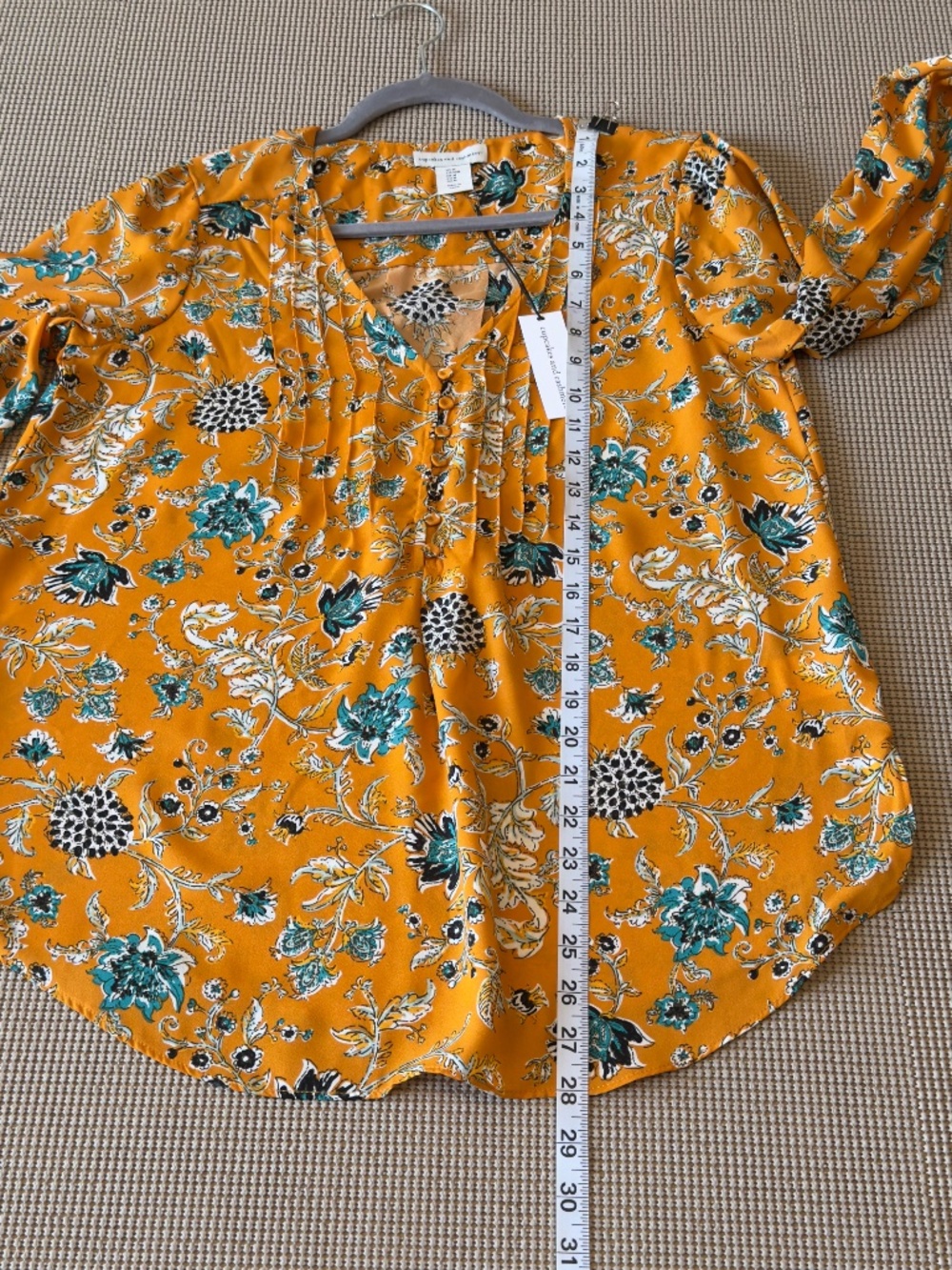 CUPCAKES & CASHMERE blouse long bishop sleeve floral pattern half button size M - Picture 6 of 15